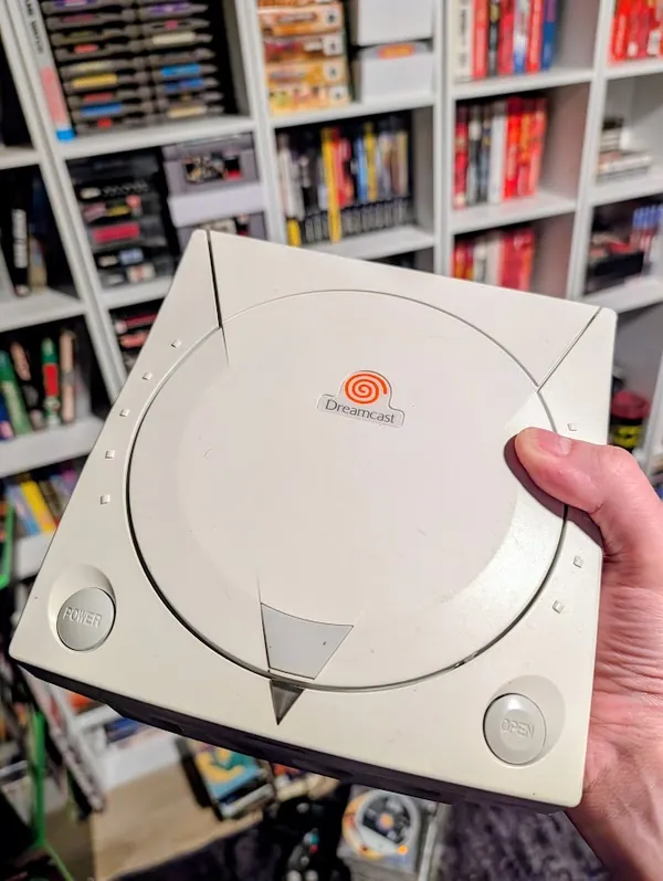 Sega Dreamcast, the photo from the post